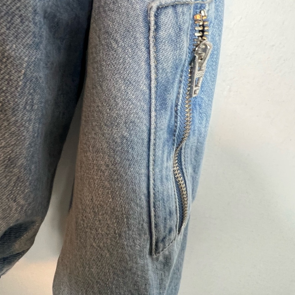 BLANKNYC Guest Star Jacket in Light Wash - Picture 8 of 9